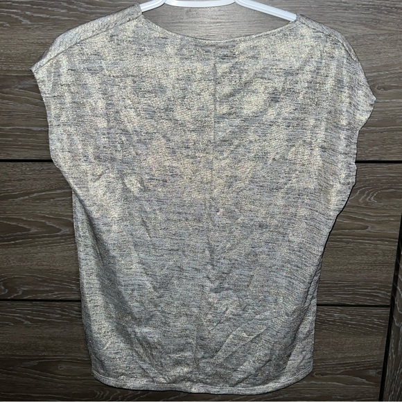 H&M| V HALS SHIRT ✨ - Picture 5 of 7